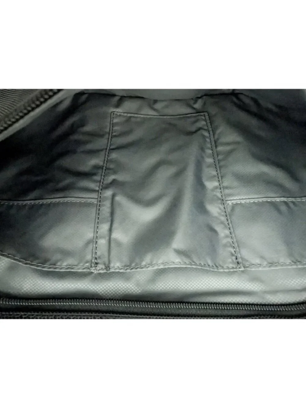 TUMI Black Nylon Laptop Tote Briefcase Crossbody Messenger Bag Strap 12x15.5